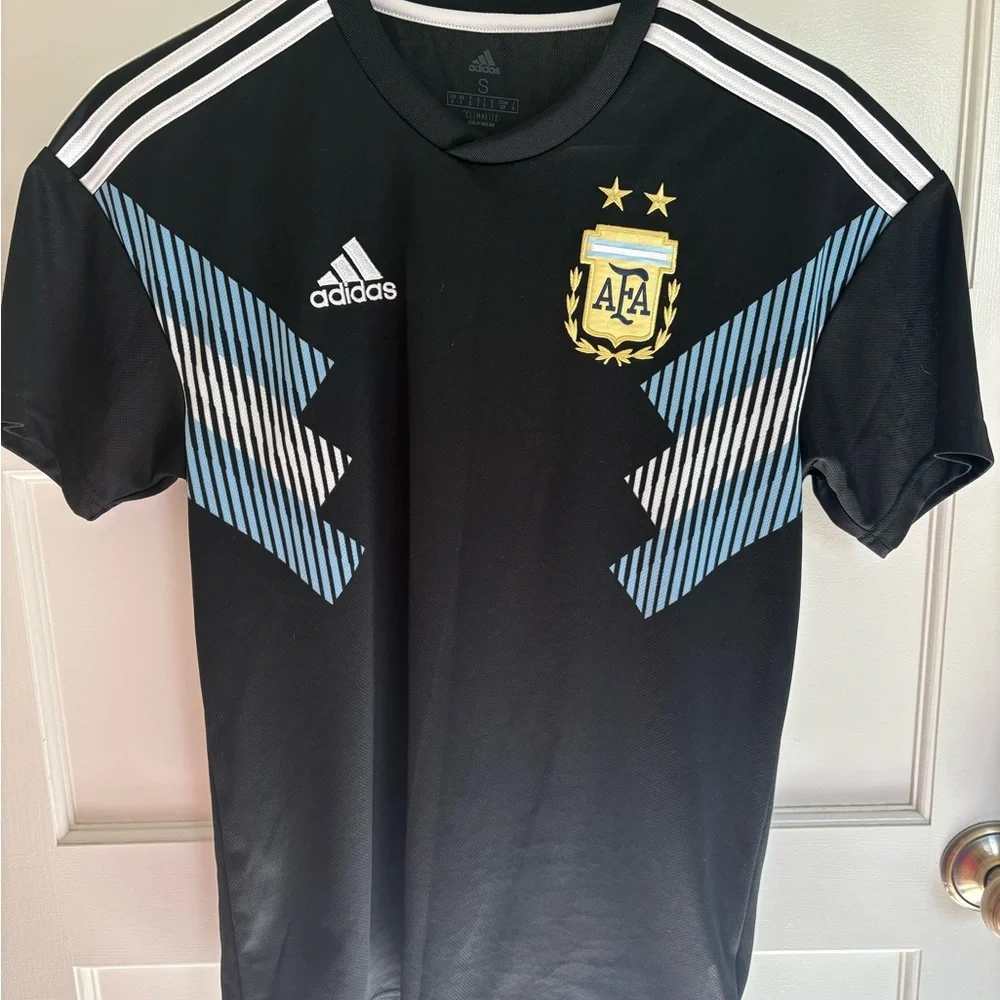 Like new Adidas Argentina 2018 World Cup Away Jersey